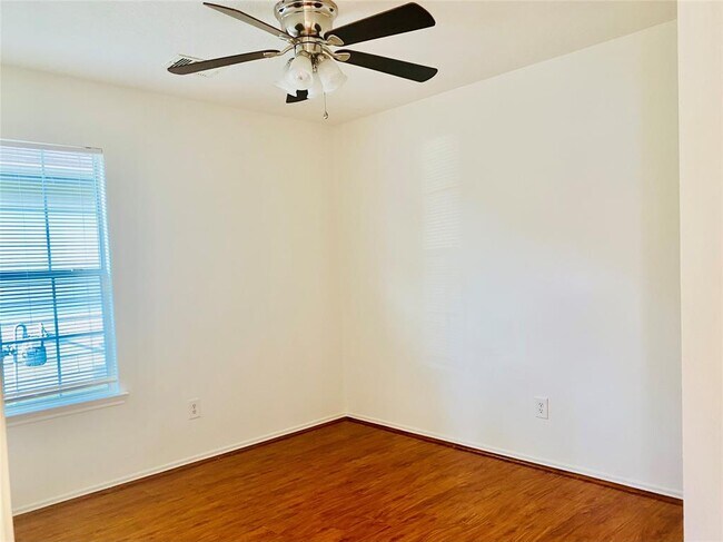 Photo - 11635 Twp Dale Ct