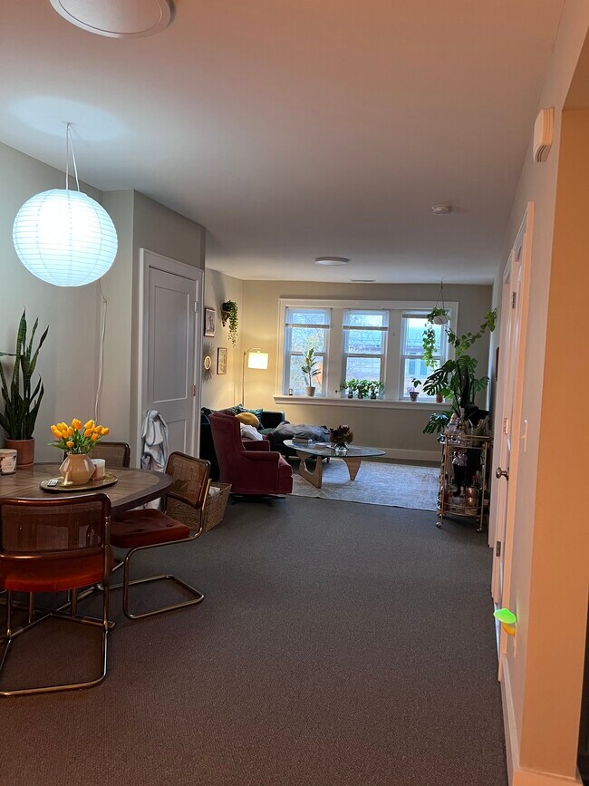 Photo - 2571 S Kinnickinnic Ave Unit 12