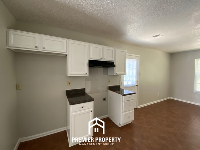 Photo - 4448 Kings Valley Cove W