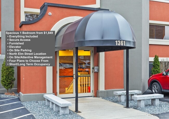 Building Photo - 1361 Elm St