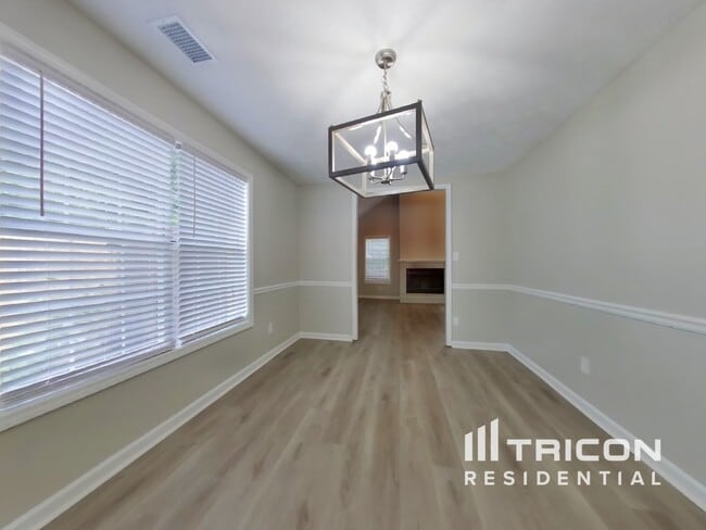 Photo - 1761 Silver Leaf Ct SW