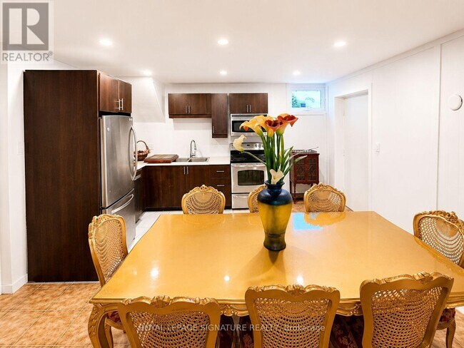 Photo - 20 Gallacher Ave