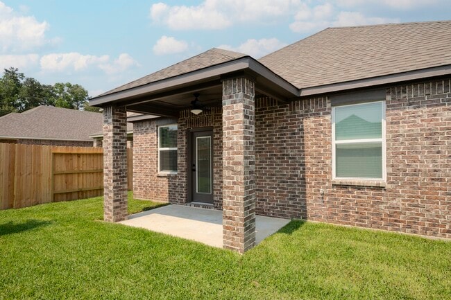 Photo - 6111 White Spruce Dr