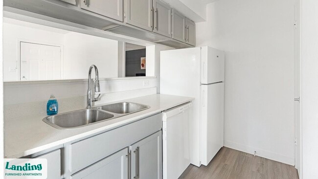 Photo - 1071 Clayton Ln Unidad M0113