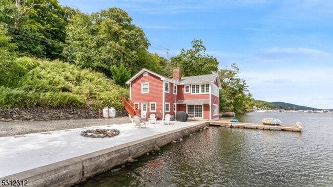 Building Photo - 206 Lakeside Rd Rental