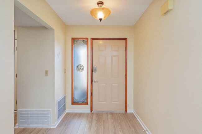 Photo - 101 Cedar Ridge Way