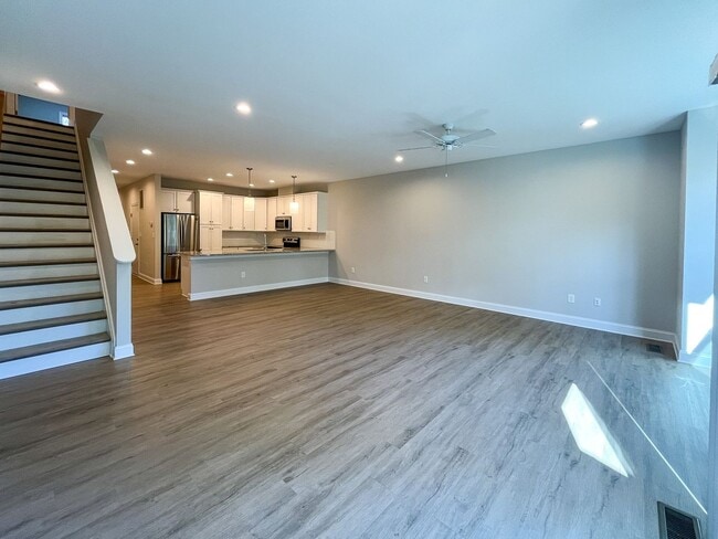 1529 Birnam Dr