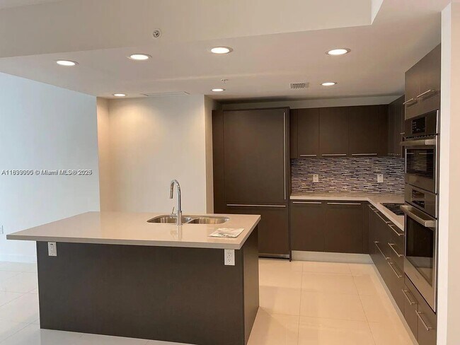 Photo - 7661 NW 107th Ave Unit 405