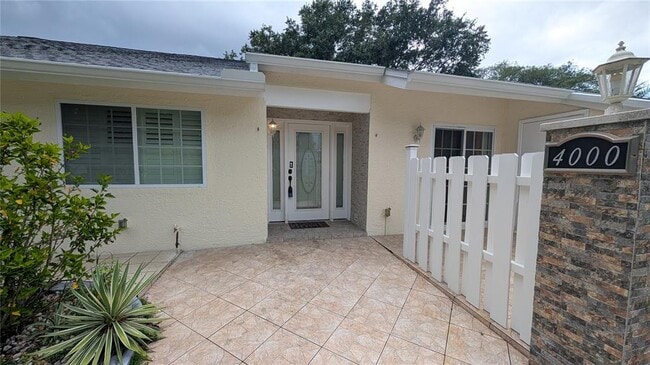 Photo - 4000 Poinciana Ct