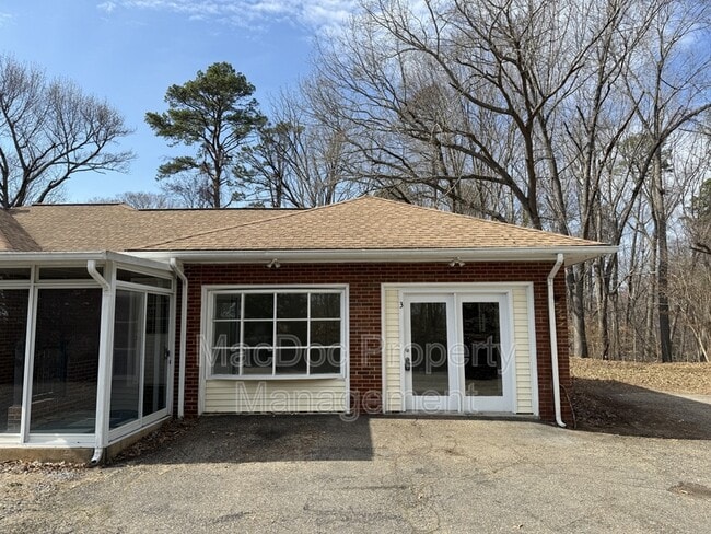 Building Photo - 265 Butler Rd Unit 3