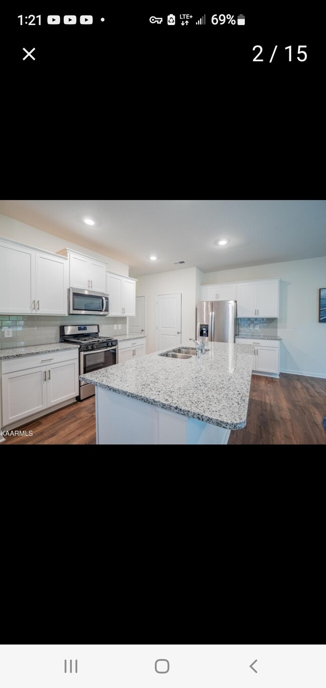 Photo - 210 Centennial Vlg Dr