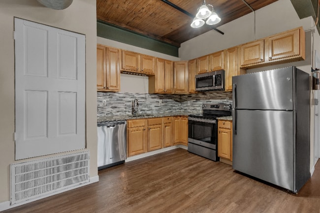 Photo - 83 Main St Unidad 11