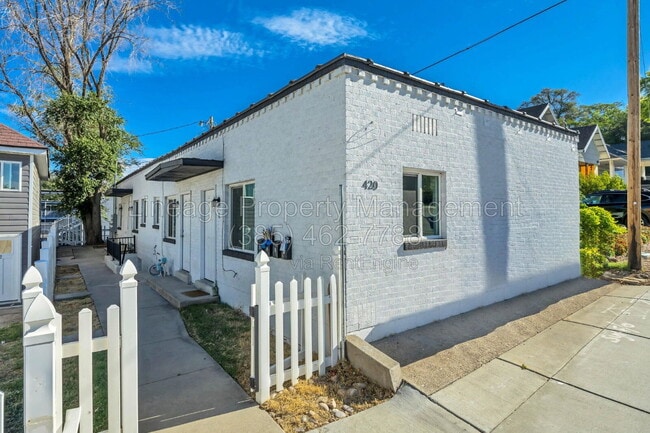 Photo - 420 W 20th St Unit 3