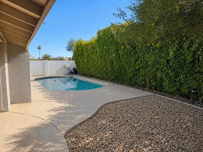 Photo - 5918 S Clark Dr