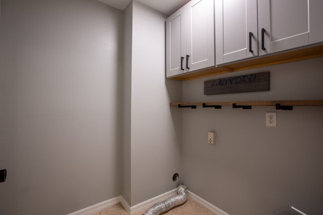Photo - 3591 Kernan Blvd S Unit 521