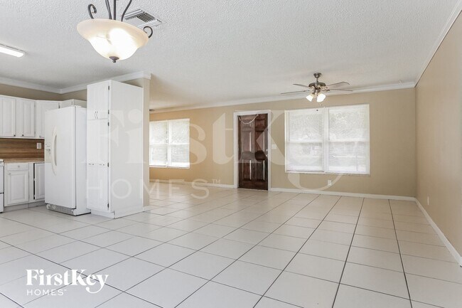 Photo - 2531 Blue Jay Turn