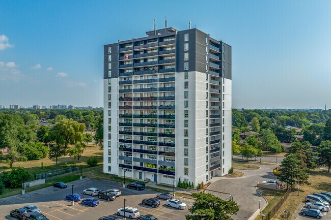 Photo - 580 The East Mall