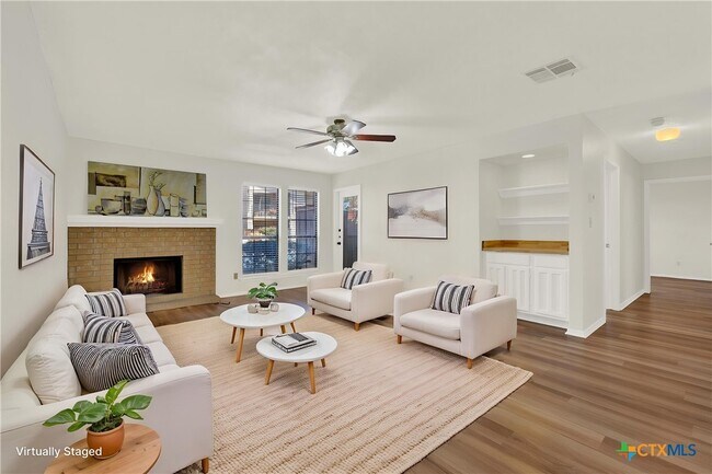Photo - 1202 Thorpe Ln Unidad 701