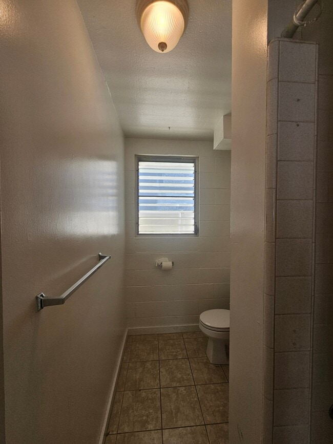 Photo - 809 Kinau St Unit 17