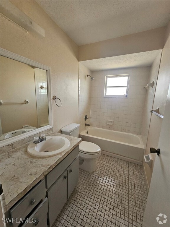 Building Photo - 3815 SE 15th Pl Unit 1 Rental