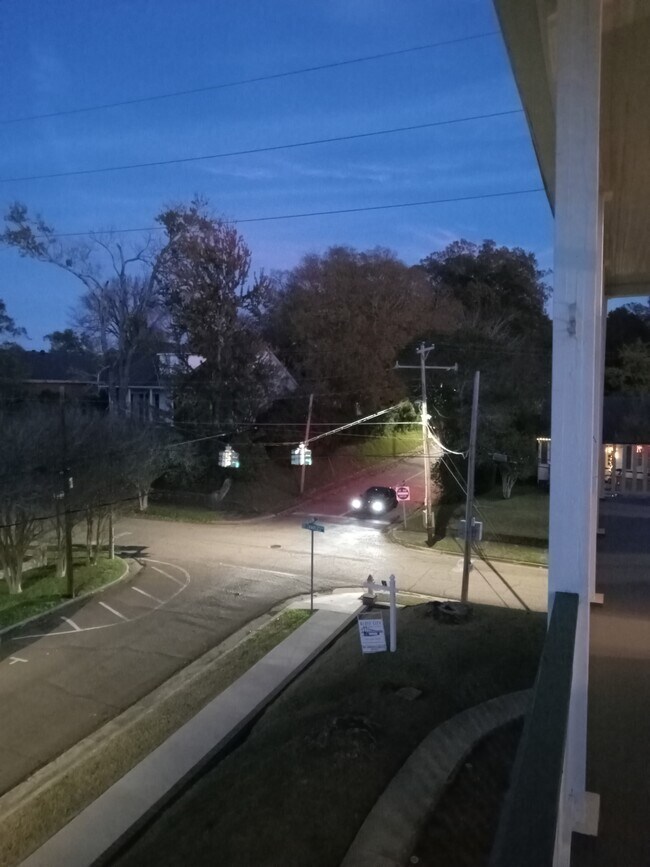 Photo - 1116 Main St Unit AptD(FURNISHED)