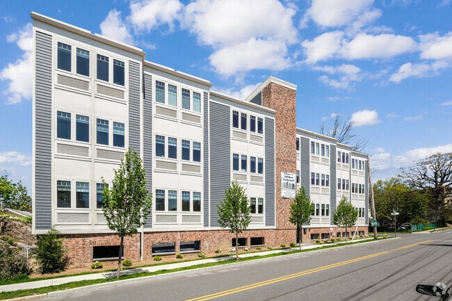 Building Photo - 50 Six Calvert Rental