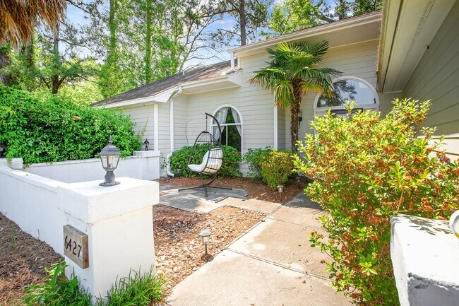 6427 Green Arbor Ln