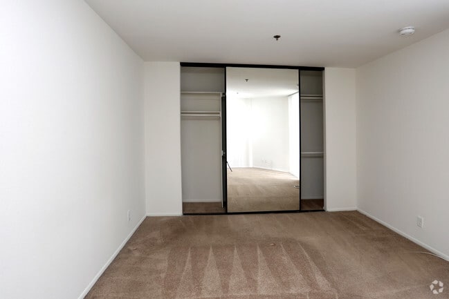 Bedroom - Hyde Park