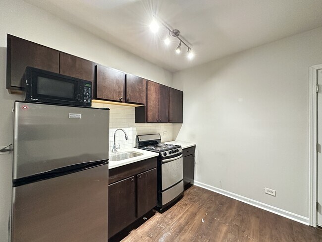 Photo - 1627 N Humboldt Blvd Unit D2