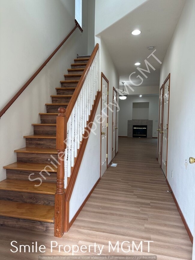 Photo - Lovely house with 3 bedrooms and 2.5 bathroom.