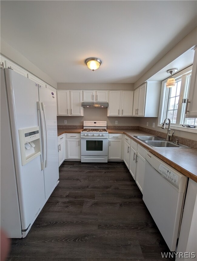 Photo - 6181 Old Beattie Rd