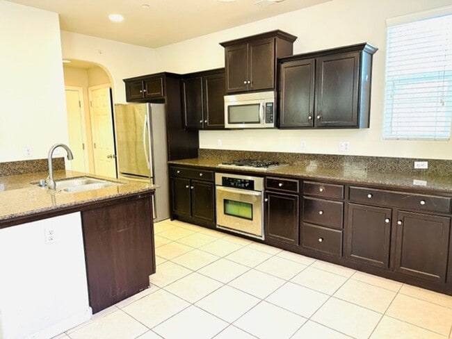 Photo - $2,150 Harlan Ranch, 3 bd/ 2.5 bath - N. S...
