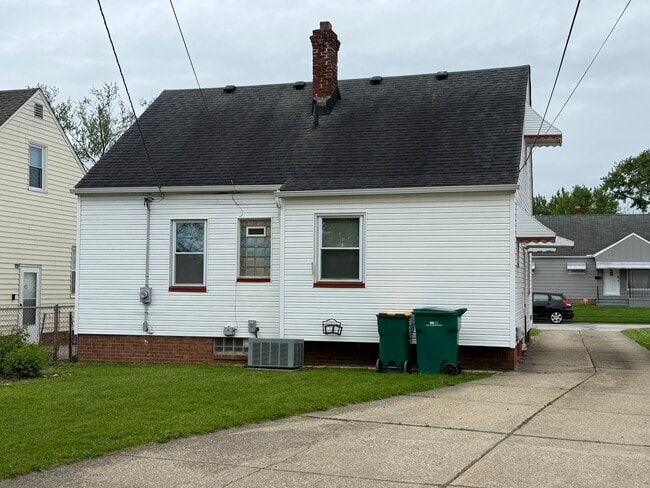 Photo - 14805 Reddington Ave
