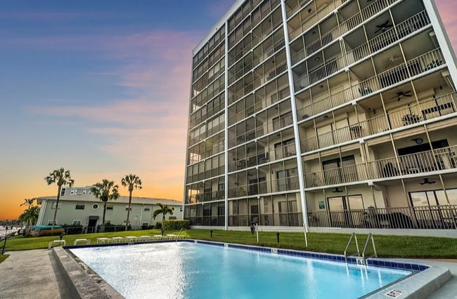 Photo - 3300 N Key Dr Unit 8C