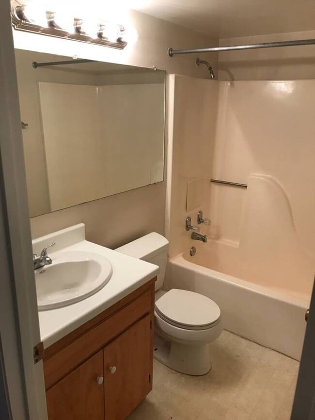 Photo - Overlook Condominiums - 2 bedroom- 2 bath