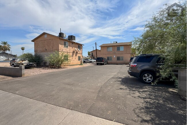 Photo - 641 N 30th St Unit 641 N 30th St  2