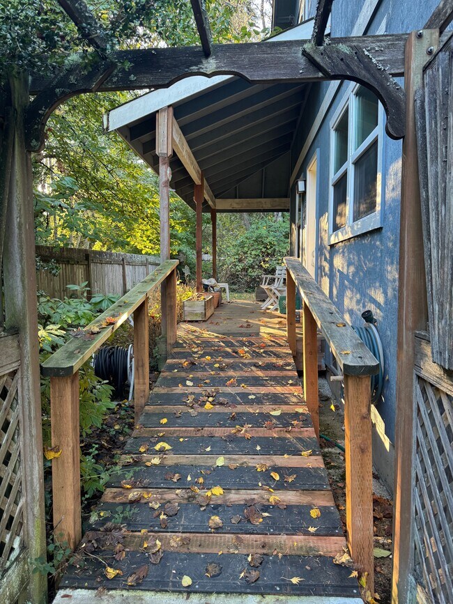 Photo - 18226 Vashon Hwy SW