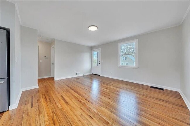 Photo - 1004 26th St SW