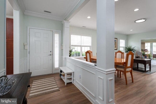 Photo - 208 Sparrow Dr