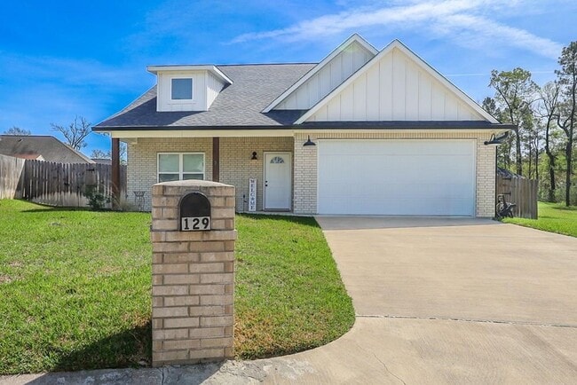 Building Photo - 129 Winchester Pl