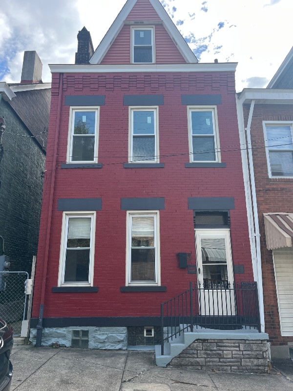 Photo - 457 Cedarville St