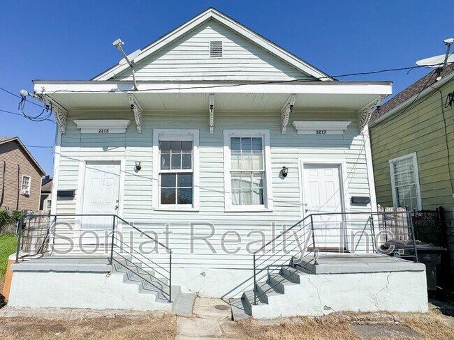 Building Photo - 2215 N Galvez St