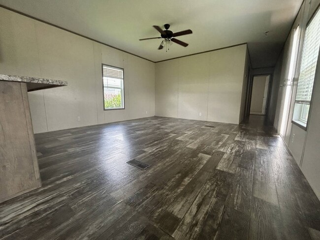 Photo - 575 Payne Creek Est
