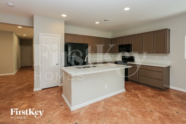 Photo - 6425 Casamar St