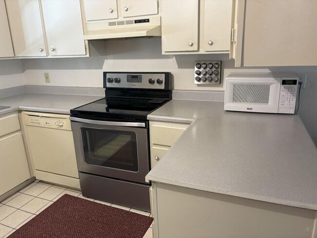 Photo - 801 Northwood Blvd Unit 14