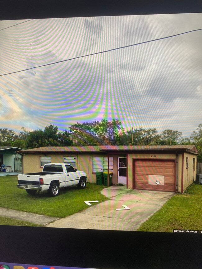 Photo - 2539 Stratford Dr