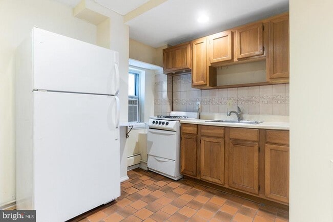 Photo - 1343 E Hewson St