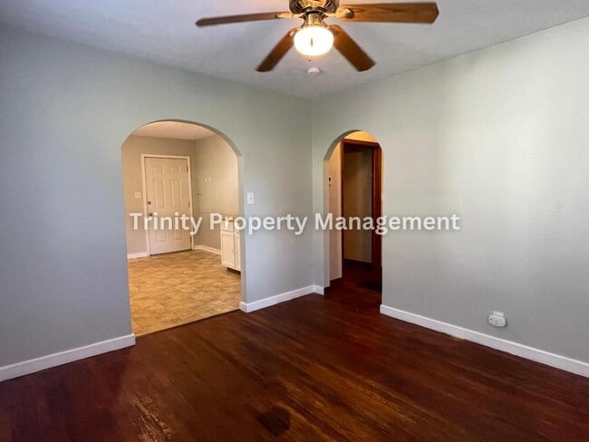 Photo - 132 1/2 winding Way