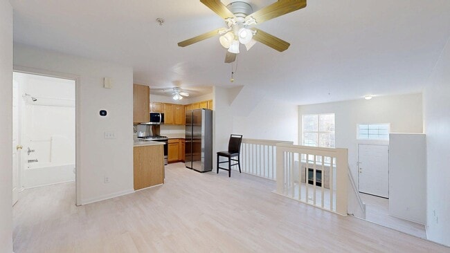 Photo - 1906 Lindsay Ln