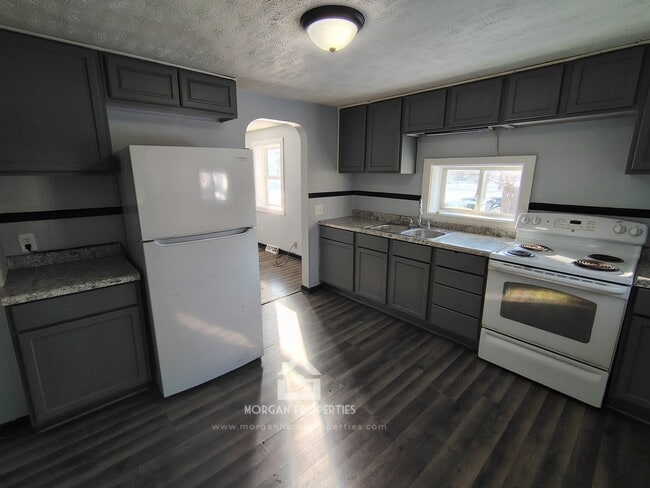 Photo - 2216 E Cornell Ave